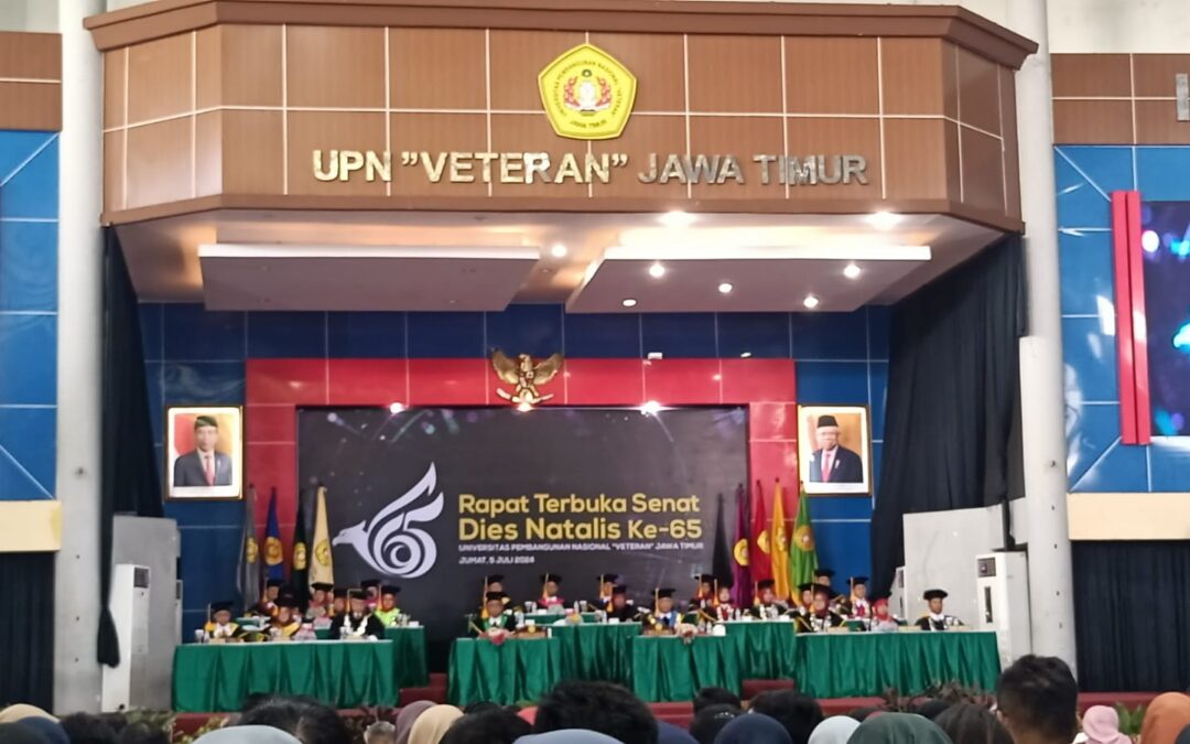 DIESNATALIS UPN VETERAN JAWA TIMUR DENGAN PRESTASI